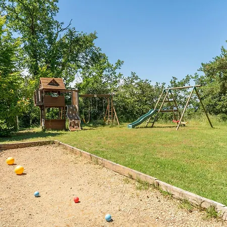 Lavande Chalet *