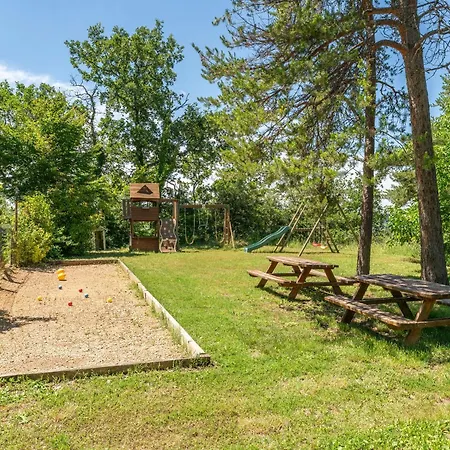 Lavande Chalet *