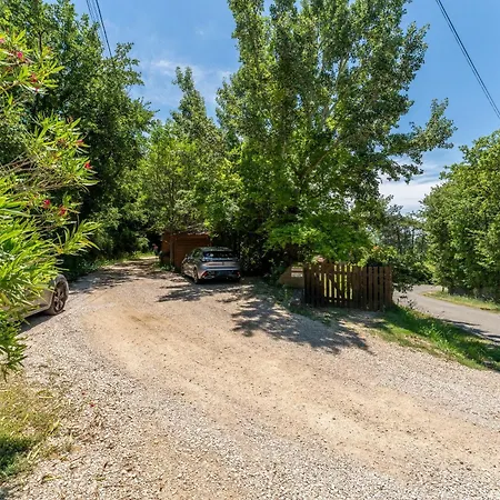 Lavande Chalet
